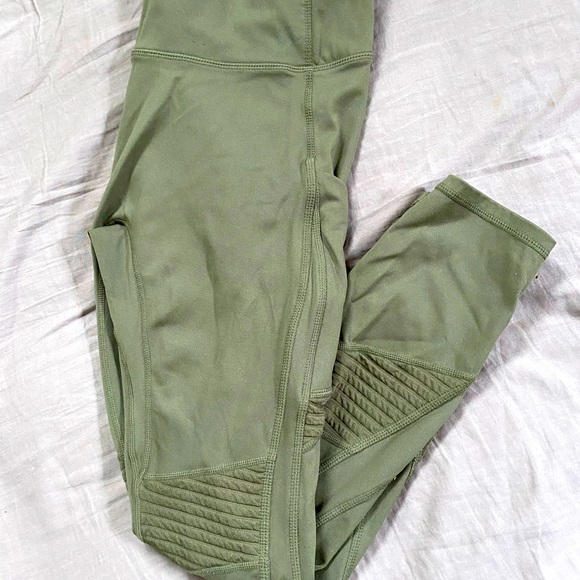 Fabletics leggings - Picture 2 of 4